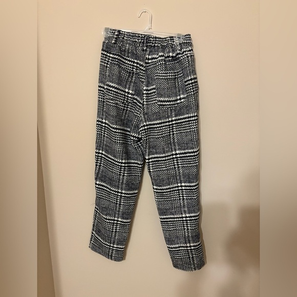 Red Dress Boutique Women's Plaid Jogger Pants Black Size S Casual - Picture 4 of 4